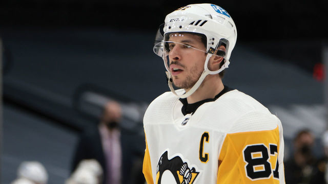UNIONDALE, NEW YORK - FEBRUARY 27: Sidney Crosby #87 of the Pittsburgh Penguins skates against the New York Islanders at the Nassau Coliseum on February 27, 2021 in Uniondale, New York.