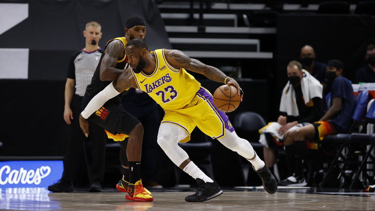 SALT LAKE CITY, UT - FEBRUARY 24: LeBron James #23 of the Los Angeles Lakers drives to the basket during the game against the Utah Jazz on February 24, 2021 at vivint.SmartHome Arena in Salt Lake City, Utah. Mandatory Copyright Notice: Copyright 2021 NBAE