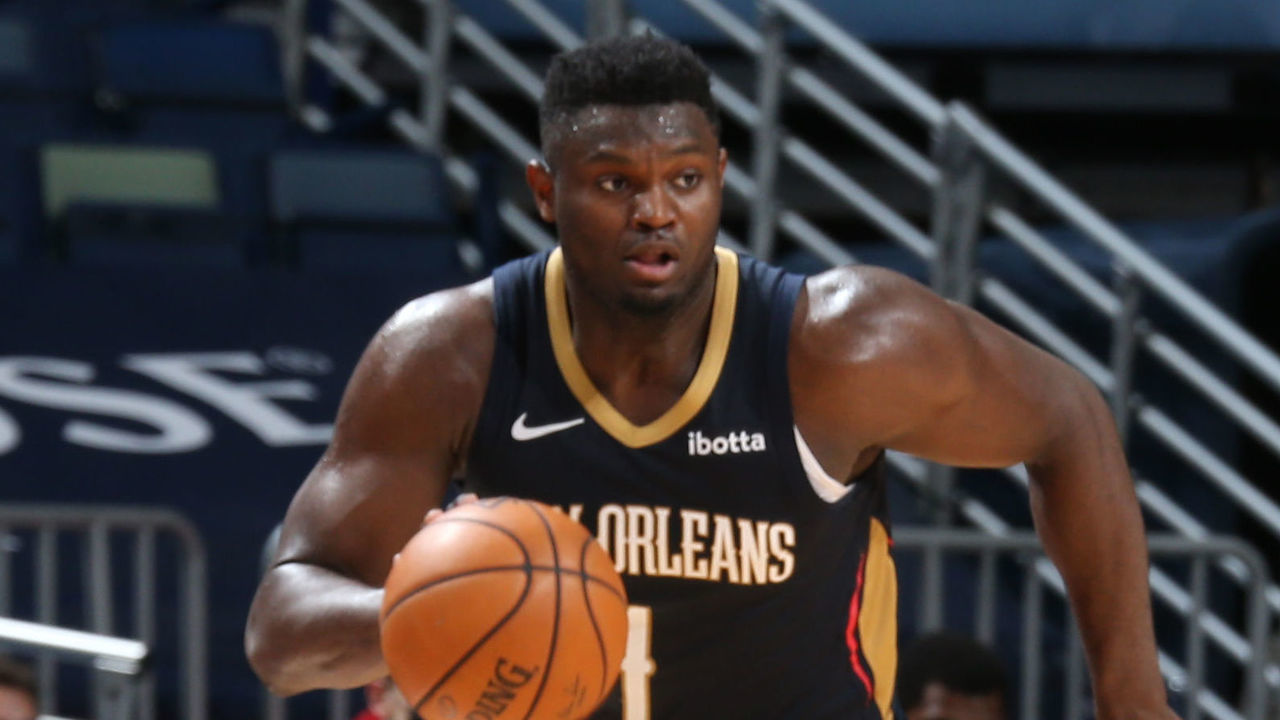 NEW ORLEANS, LA - MARCH 3: Zion Williamson #1 of the New Orleans Pelicans dribbles the ball during the game against the Chicago Bulls on March 3, 2021 at the Smoothie King Center in New Orleans, Louisiana. Mandatory Copyright Notice: Copyright 2021 NBAE