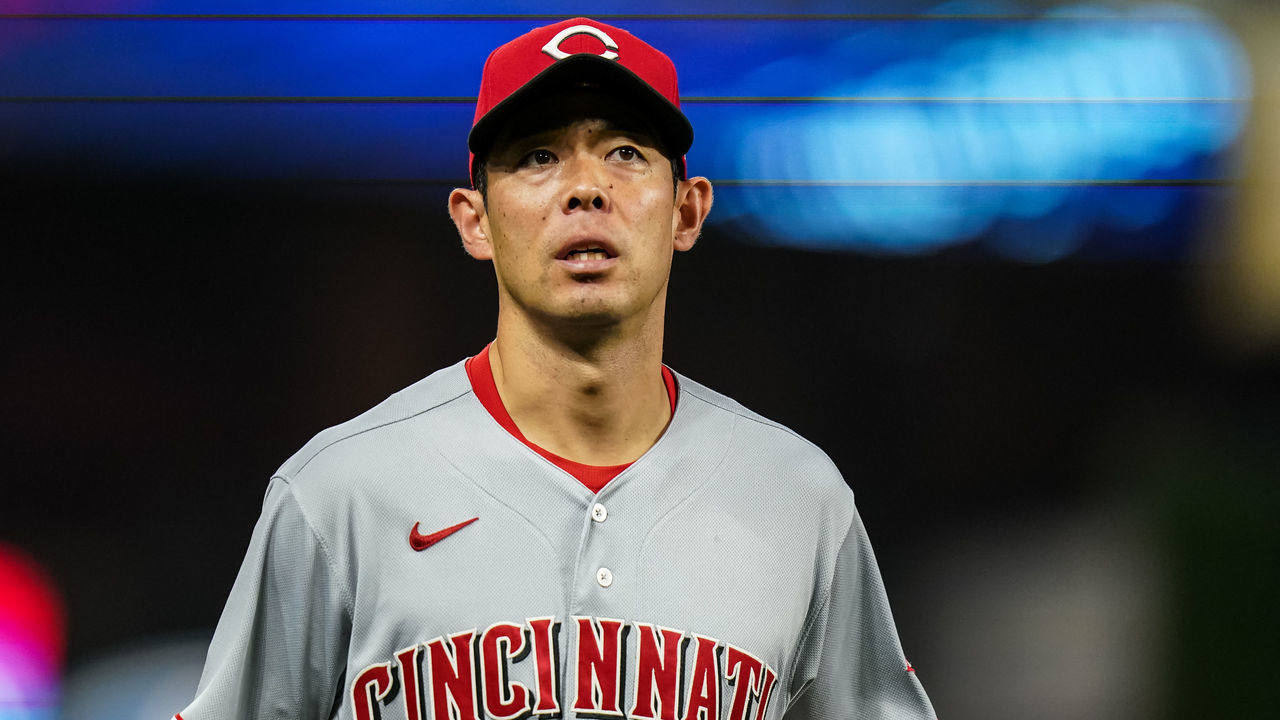 MINNEAPOLIS, MN - SEPTEMBER 25: Shogo Akiyama #4 of the Cincinnati Reds looks on against the Minnesota Twins on September 25, 2020 at Target Field in Minneapolis, Minnesota.