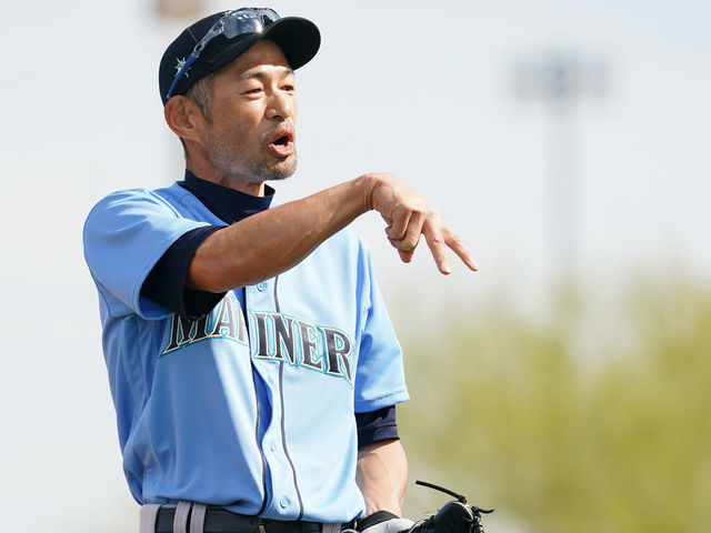 2021 Spring Training: Ichiro Gets An At-Bat 