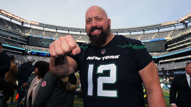 EAST RUTHERFORD, NEW JERSEY - DECEMBER 08: WWE Wrestler Big Show (Paul Donald Wight II) attends the Miami Dolphins vs New York Jets game at Met Life Stadium on December 8, 2019 in East Rutherford, New Jersey.