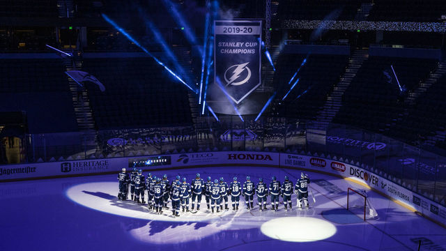 TAMPA, FL - JANUARY 13: The Tampa Bay Lightning unveil the Stanley Cup Champions banner before the game against the Chicago Blackhawks at Amalie Arena on January 13, 2021 in Tampa, Florida. "n