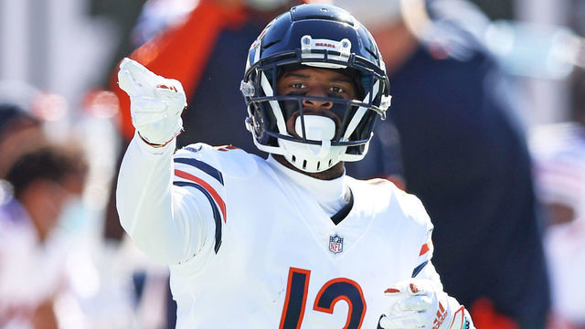 JACKSONVILLE, FLORIDA - DECEMBER 27: Allen Robinson II #12 of the Chicago Bears signals for a first down after a reception during the first quarter against the Jacksonville Jaguarsat TIAA Bank Field on December 27, 2020 in Jacksonville, Florida.