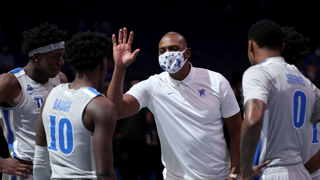 MEMPHIS, TN - FEBRUARY 3: Penny Hardaway, head coach of the Memphis Tigers instructs his team during a timeout against the Central Florida Knights during a game on February 3, 2021 at FedExForum in Memphis, Tennessee. Memphis defeated Central Florida 75-61.
