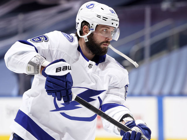 TORONTO, ONTARIO - AUGUST 29: Nikita Kucherov #86 of the Tampa Bay Lightning attends warm ups before playing against the Boston Bruins in Game Four of the Eastern Conference Second Round during the 2020 NHL Stanley Cup Playoffs at Scotiabank Arena on August 29, 2020 in Toronto, Ontario.