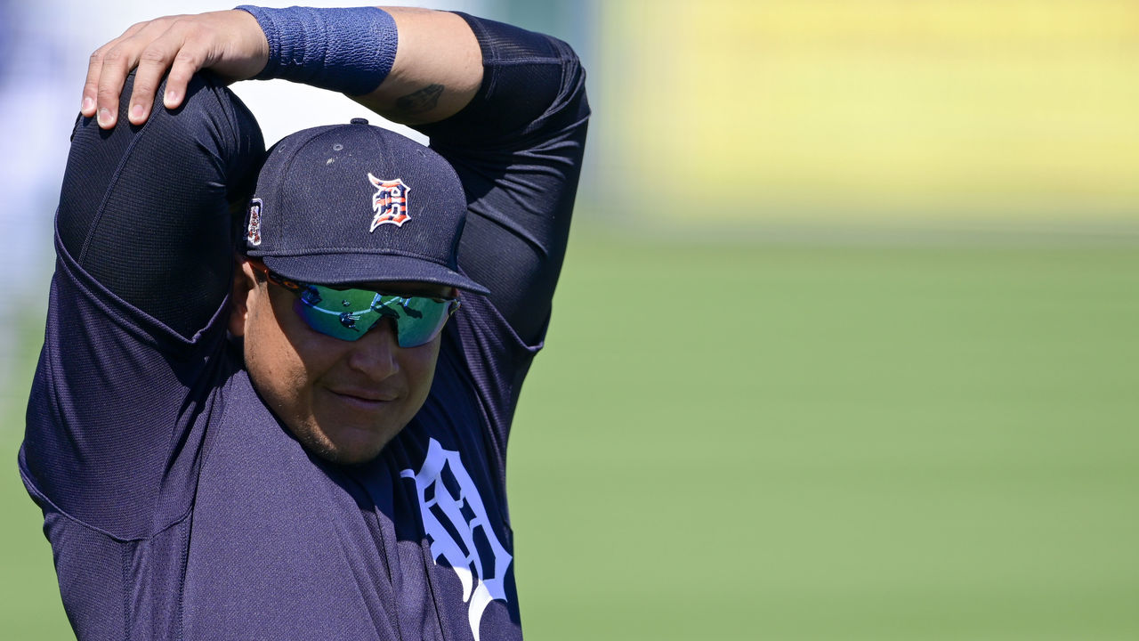 Tigers hire A.J. Hinch as manager after ban over role in Astros