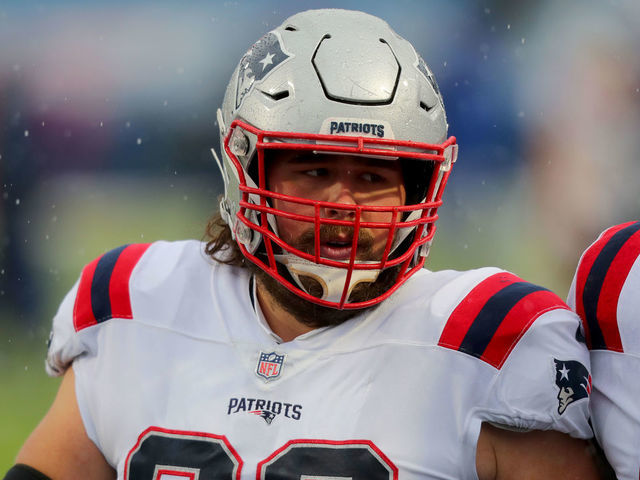 David Andrews is returning to the Patriots on a four-year deal