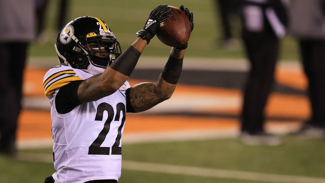 CINCINNATI, OH - DECEMBER 21: Pittsburgh Steelers cornerback Steven Nelson (22) warms up before the game against the Pittsburgh Steelers and the Cincinnati Bengals on December 21, 2020, at Paul Brown Stadium in Cincinnati, OH.