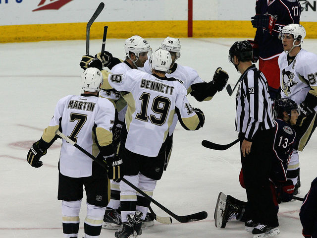 Penguins take 2-1 series lead over Blue Jackets with comeback win in Game 3