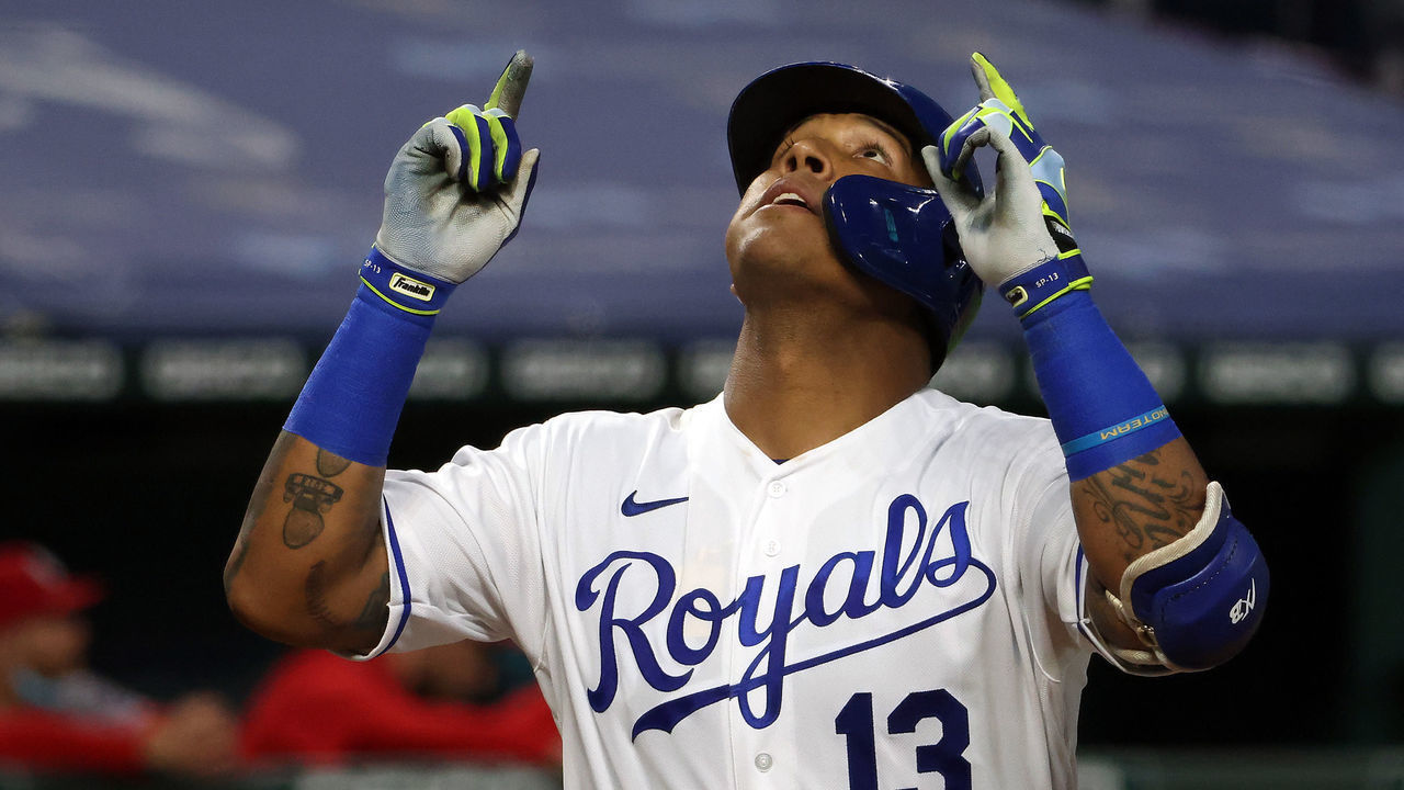 KANSAS CITY, MISSOURI - SEPTEMBER 23: Salvador Perez #13 of the Kansas City Royals points skyward while crossing home plate after hitting a 2-run home run during the 1st inning of the game against the St. Louis Cardinals at Kauffman Stadium on September 23, 2020 in Kansas City, Missouri.