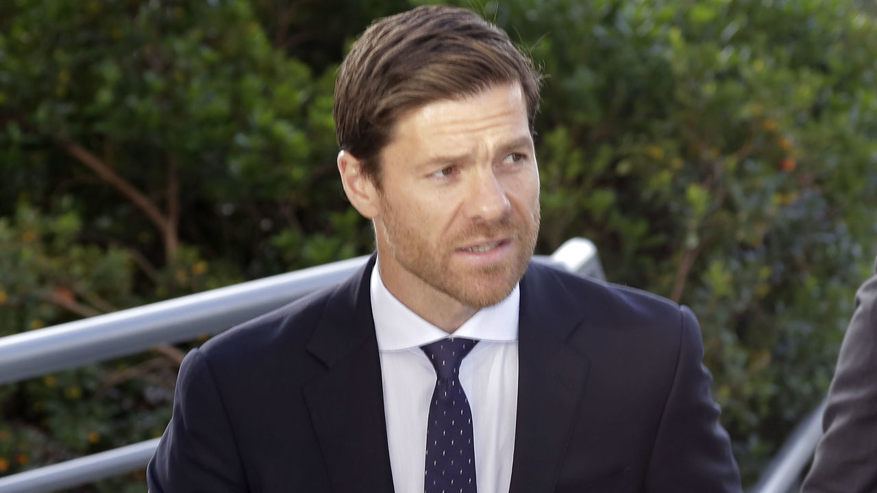 MADRID, SPAIN - OCTOBER 09: Xabi Alonso attends the Audiencia Provincial Court after facing tax evasion charges on October 09, 2019 in Madrid, Spain.
