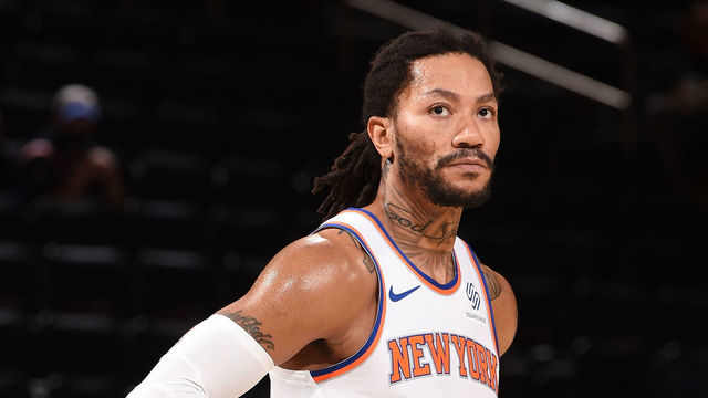 NEW YORK, NY - FEBRUARY 27: Derrick Rose #4 of the New York Knicks looks on during game against the Indiana Pacers on February 27, 2021 at Madison Square Garden in New York City, New York. Mandatory Copyright Notice: Copyright 2021 NBAE
