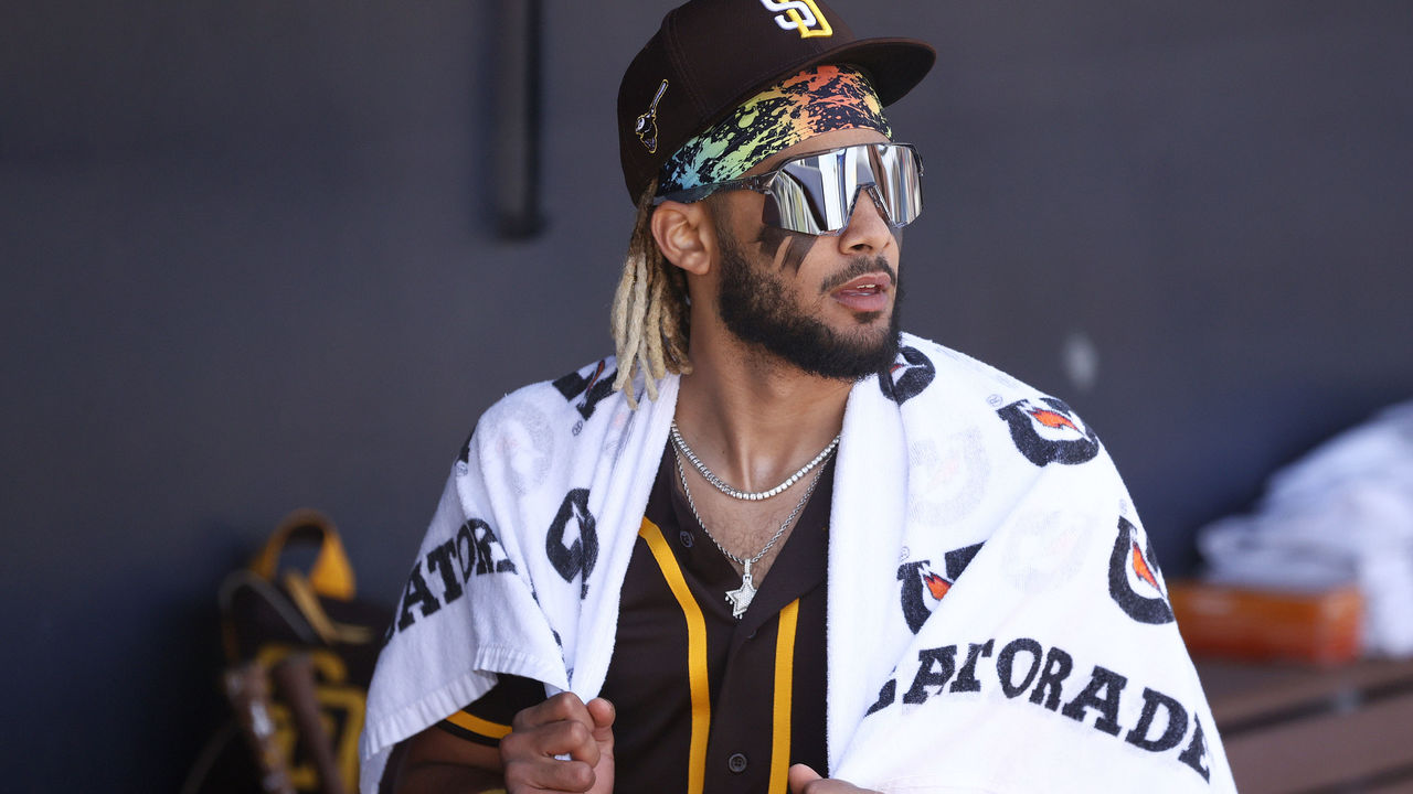 Padres SS Tatis Jr. leaves game with shoulder discomfort – KXAN Austin