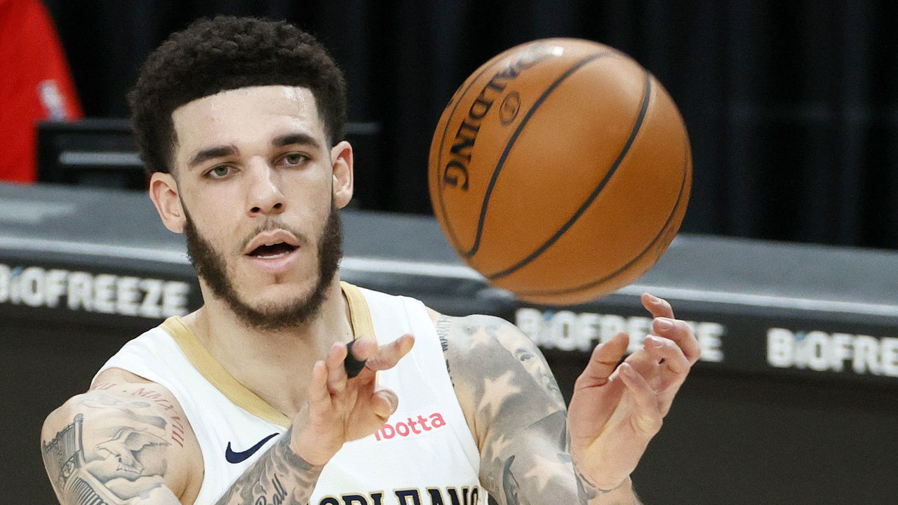 PORTLAND, OREGON - MARCH 18: Lonzo Ball #2 of the New Orleans Pelicans in action against the Portland Trail Blazers during the first quarter at Moda Center on March 18, 2021 in Portland, Oregon.