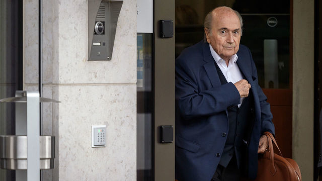 Former president of World football's governing body FIFA, Sepp Blatter looks on as he arrives at the building of the Office of the Attorney General of Switzerland followed by his lawyer Lorenz Erni to a hearing summoned by Swiss prosecutor on September 1, 2020 in Bern. - Former FIFA president and former UEFA president each face interrogation from the Swiss public prosecutor this week as part of the of the proceedings opened in 2015 over a 2011 payment of 2 million Swiss francs.