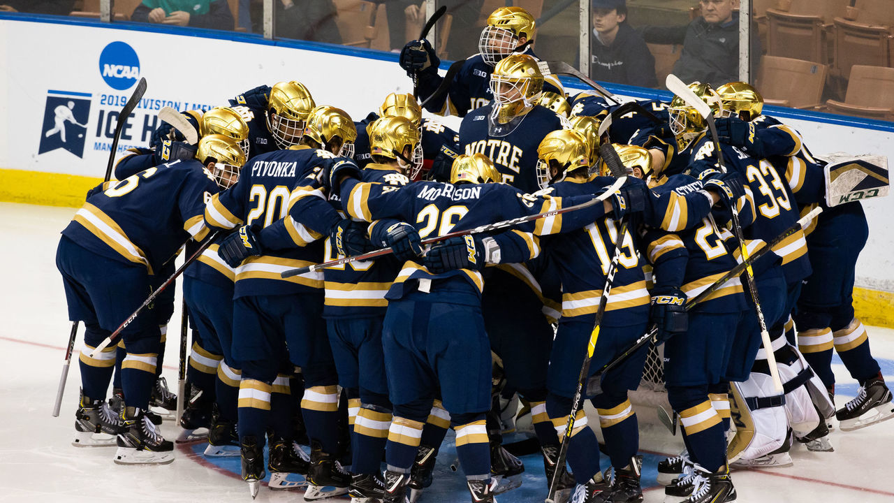 MANCHESTER, NH - MARCH 29: The Notre Dame Fighting Irish huddle before the NCAA Division I Men's Ice Hockey Northeast Regional Championship against the Clarkson Golden Knights semifinal at the SNHU Arena on March 29, 2019 in Manchester, New Hampshire.