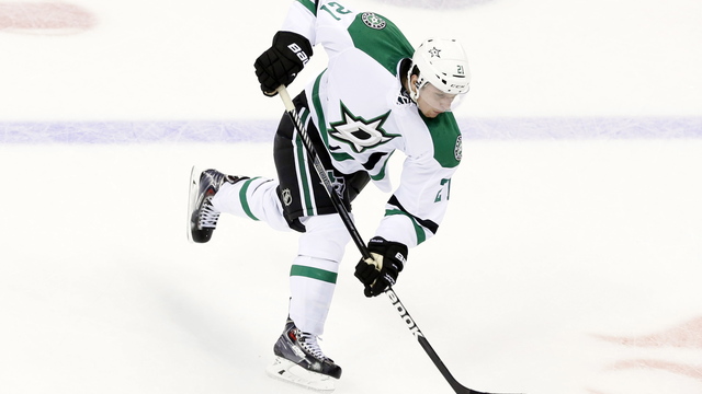 Ducks blow 3-goal lead, fall to Stars on Roussel's late winner