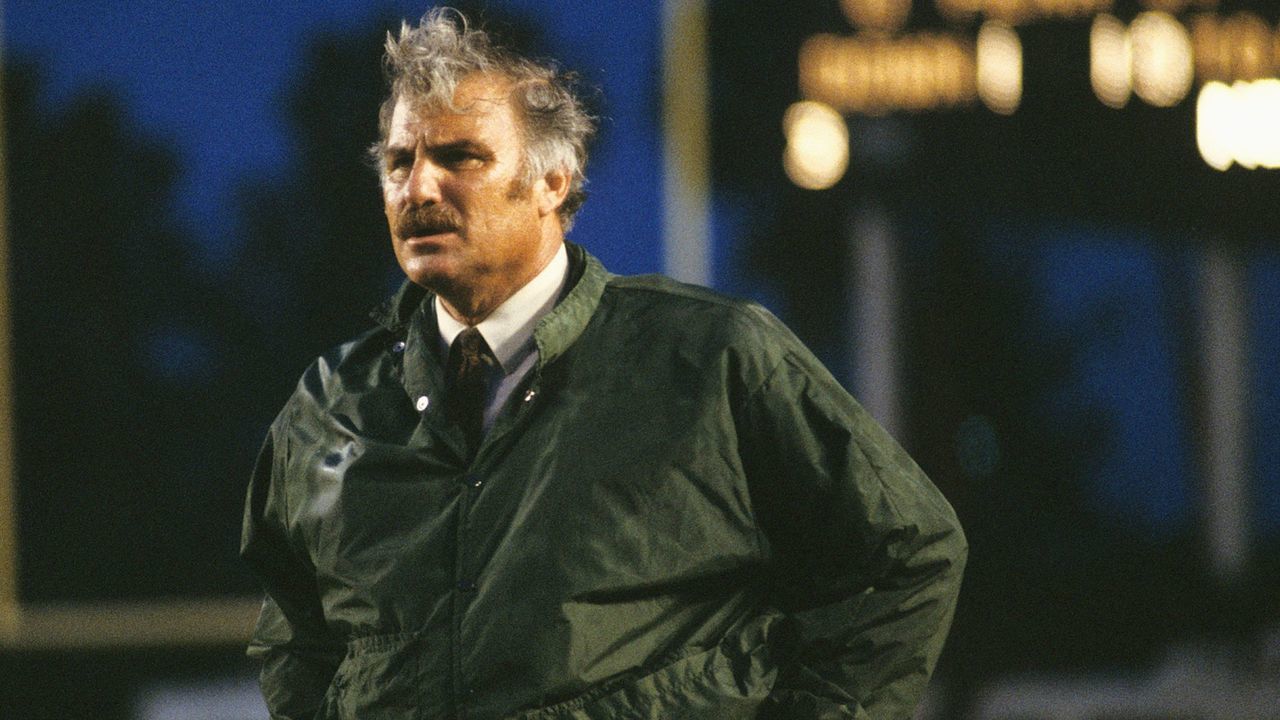 MIAMI, FL - NOVEMBER 1981: Coach Howard Schnellenberger of the University of Miami Hurricanes during a game against the Penn State Nittany Lions in November 1981 in Miami, Florida.