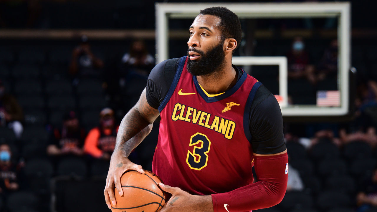 PHOENIX, AZ - FEBRUARY 8: Andre Drummond #3 of the Cleveland Cavaliers looks to pass the ball against the Phoenix Suns on February 8, 2021 at Talking Stick Resort Arena in Phoenix, Arizona. Mandatory Copyright Notice: Copyright 2021 NBAE
