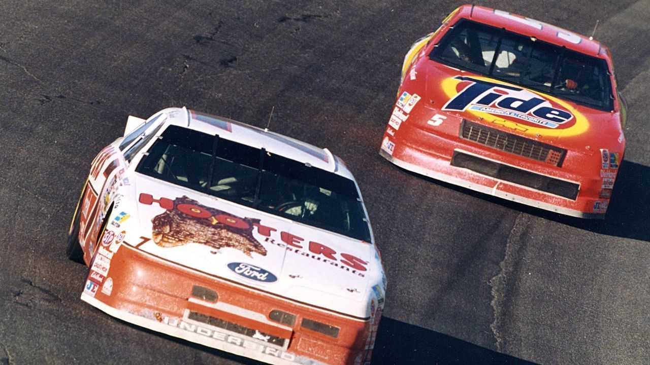 HAMPTON, GA - NOVEMBER 15, 1992: Alan Kulwicki's 'Underbird' Ford Thunderbird battled with eventual race winner Bill Elliott until late in the Hooters 500 when Kulwicki fell back into a comfortable second place finish. Second at Atlanta International Raceway was enough to earn Kulwicki the 1992 Winston Cup points championship.