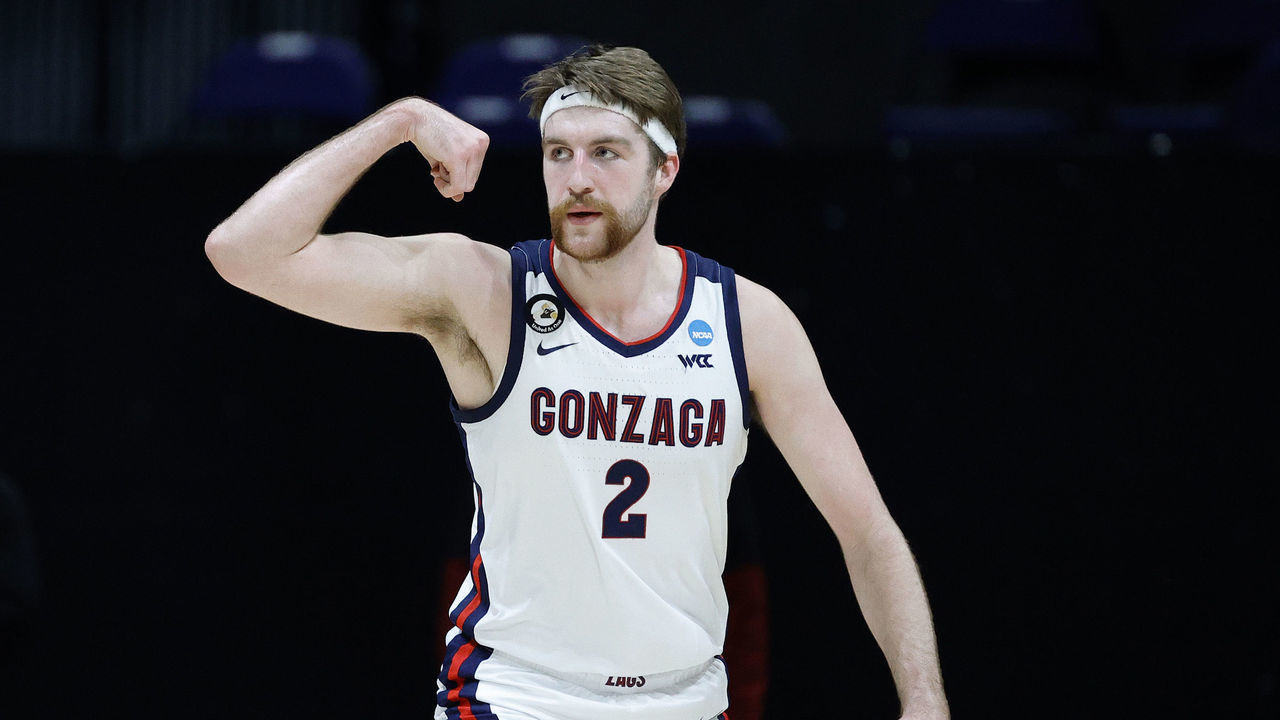 INDIANAPOLIS, INDIANA - MARCH 30: Drew Timme #2 of the Gonzaga Bulldogs reacts during the first half against the USC Trojans in the Elite Eight round game of the 2021 NCAA Men's Basketball Tournament at Lucas Oil Stadium on March 30, 2021 in Indianapolis, Indiana.