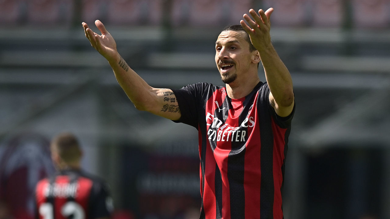, ITALY - APRIL 4: Zlatan Ibrahimovic of AC Milan looks dejected during the Italian Serie A match between AC Milan v Sampdoria on April 4, 2021