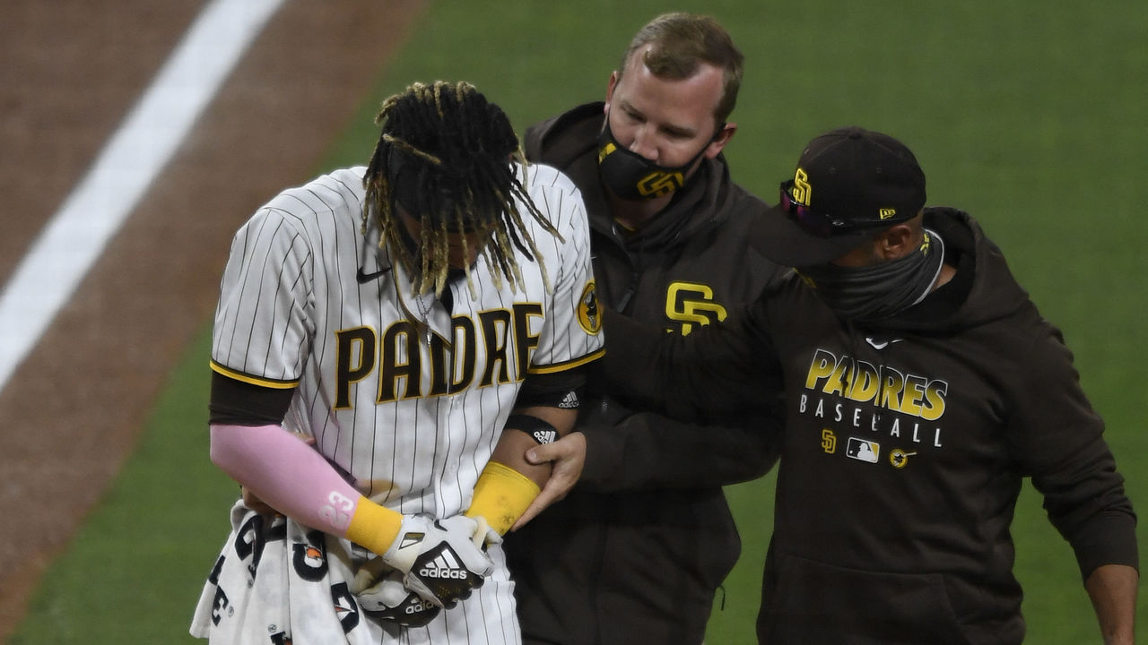 Tatis injury: Padres star Fernando Tatis Jr. dislocates shoulder on swing