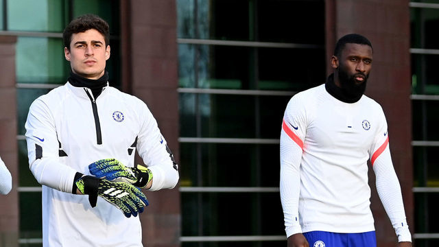 COBHAM, ENGLAND - MARCH 16: Hakim Ziyech, Kepa Arrizabalaga and Antonio Rüdiger of Chelsea during a training session at Chelsea Training Ground on March 16, 2021 in Cobham, England.