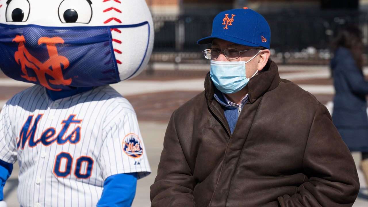 NEW YORK, NEW YORK - FEBRUARY 10: Mets owner Steve Cohen at the opening of the coronavirus (COVID-19) vaccination site at Citi Field on February 10, 2021 in the Queens borough of New York City. The inoculation site will focus on providing vaccinations to Queens residents, food service workers, and taxi drivers.