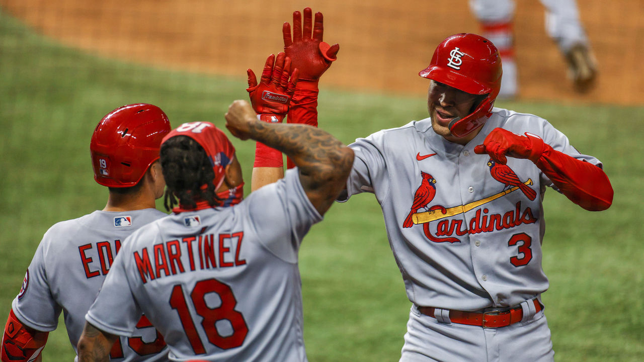 Molina, Cardinals rally past Alcantara, Marlins 4-2