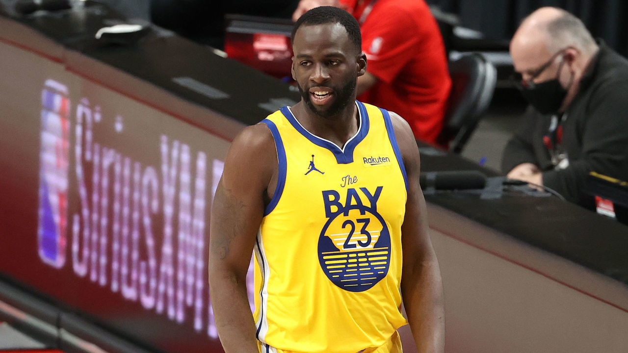 PORTLAND, OREGON - MARCH 03: Draymond Green #23 and head coach Steve Kerr of the Golden State Warriors have a conversation in the second quarter against the Portland Trail Blazers at Moda Center on March 03, 2021 in Portland, Oregon.
