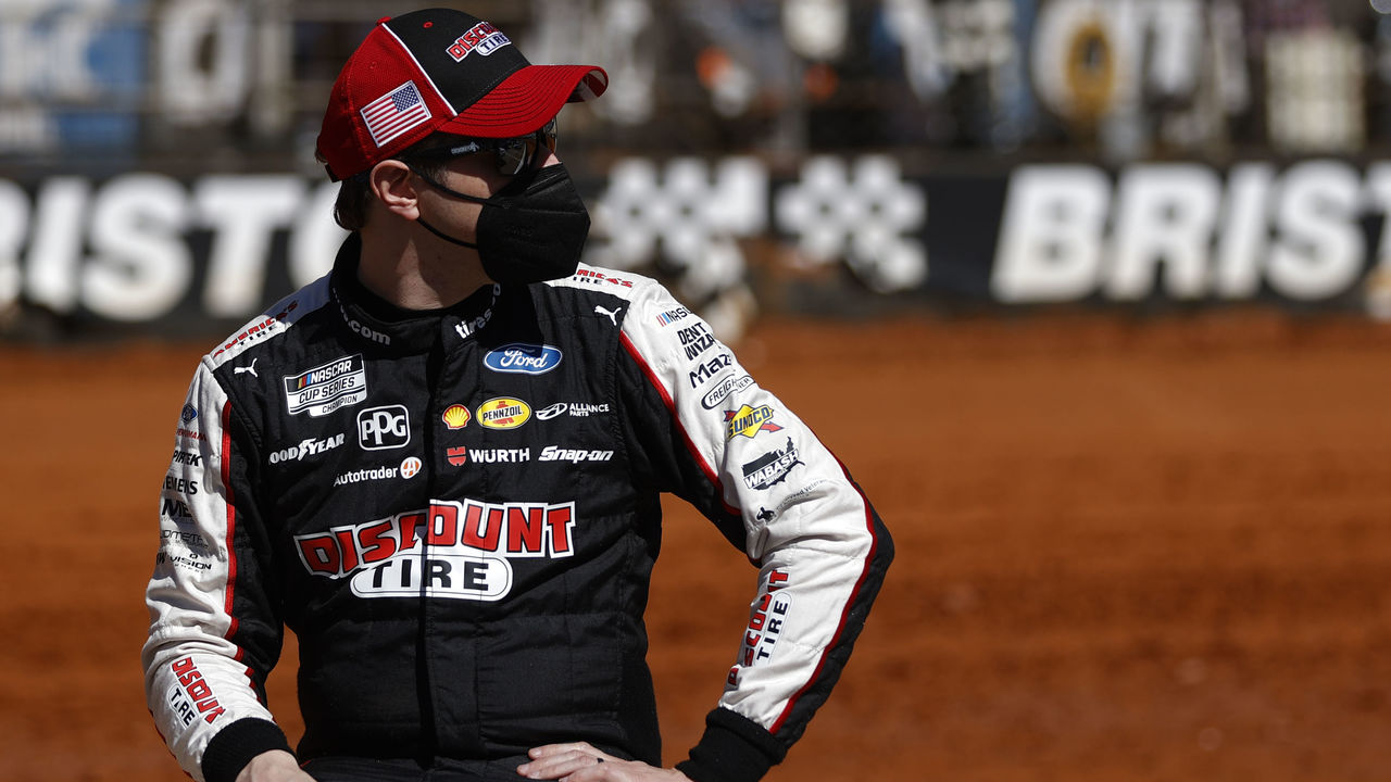 Keselowski Truex Eager For More Success At Martinsville Thescore Com