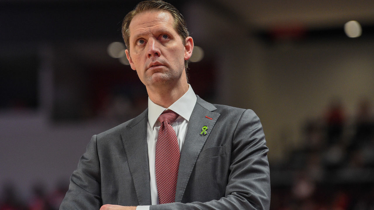 HOUSTON, TX - MARCH 01: Cincinnati Bearcats head coach John Brannen checks out the scoreboard during first half play during the basketball game between the Cincinnati Bearcats and Houston Cougars at the Fertitta Center on March 1, 2020 in Houston, TX.