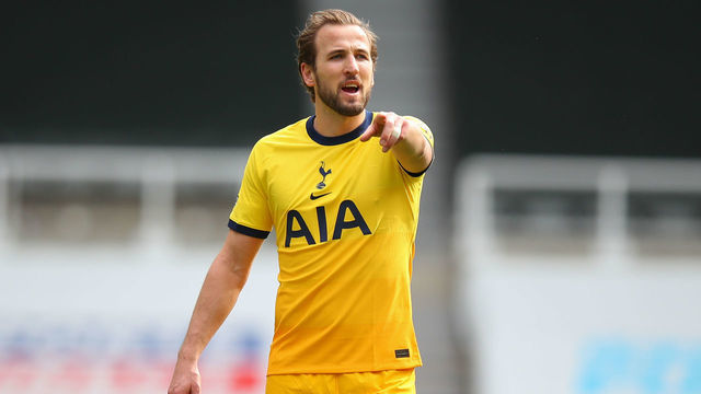NEWCASTLE UPON TYNE, ENGLAND - APRIL 04: Harry Kane of Tottenham Hotspur during the Premier League match between Newcastle United and Tottenham Hotspur at St. James Park on April 4, 2021 in Newcastle upon Tyne, United Kingdom. Sporting stadiums around the UK remain under strict restrictions due to the Coronavirus Pandemic as Government social distancing laws prohibit fans inside venues resulting in games being played behind closed doors.