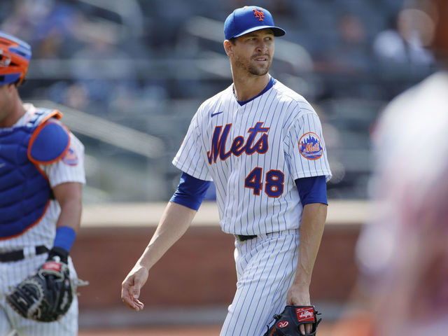 NY Mets lose to Miami Marlins on Friday, photos