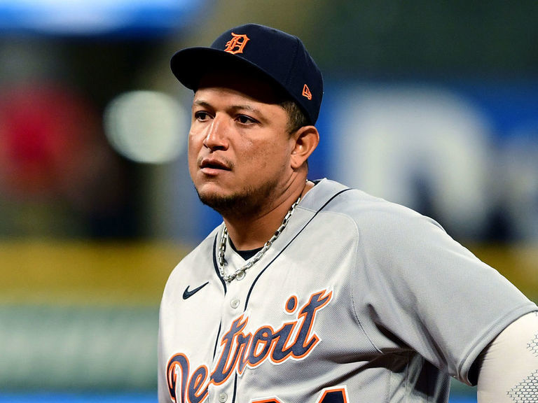 Miggy blasts White Sox for sign-stealing claims: 'Get the f--- out of ...