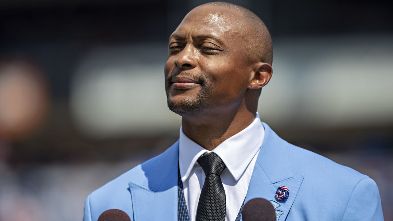 NASHVILLE, TN - SEPTEMBER 15: Former running back Eddie George of the Tennessee Titans on the field at halftime to celebrate his name during a game against the Indianapolis Colts at Nissan Stadium on September 15, 2019 in Nashville,Tennessee. The Colts defeated the Titans 19-17.