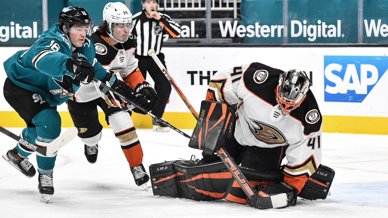 SAN JOSE, CA - APRIL 12: Anthony Stolarz #41 of the Anaheim Ducks makes the save against the San Jose Sharks at SAP Center on April 12, 2021 in San Jose, California.