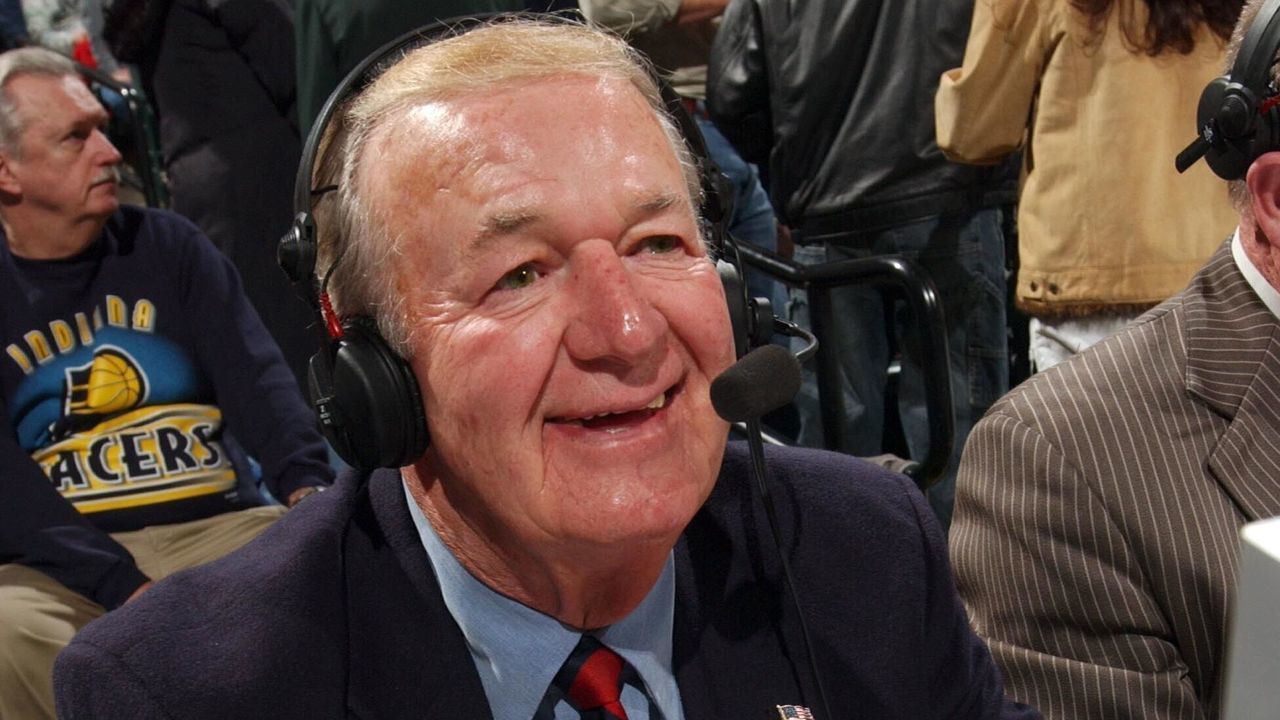 INDIANAPOLIS - JANUARY 22: Indiana Pacers color analyst, Bobby "Slick" Leonard, readies himself prior to the start of the Washington Wizards vs Indiana Pacers game at Conseco Fieldhouse on January 22, 2005 in Indianapolis, Indiana. NOTE TO USER: User expressly acknowledges and agrees that, by downloading and/or using this Photograph, user is consenting to the terms and conditions of the Getty Images License Agreement. Mandatory Copyright Notice: Copyright 2004 NBAE