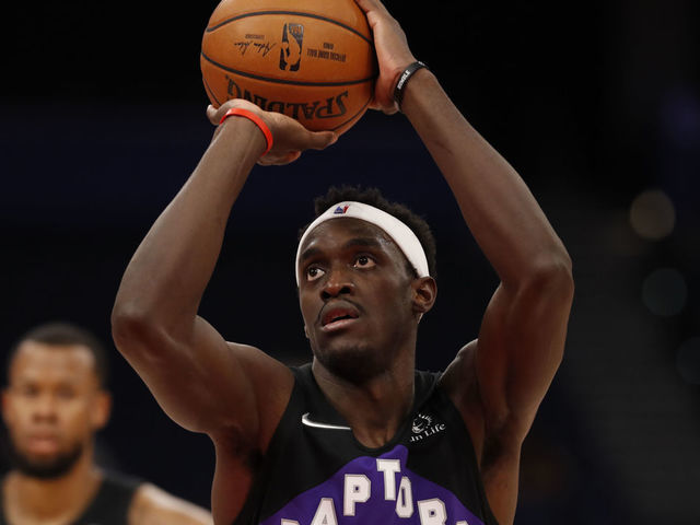 TAMPA, FL- APRIL 13: Pascal Siakam #43 of the Toronto Raptors shoots the ball against the Atlanta Hawks on April 13, 2021 at Amalie Arena in Tampa, Florida. Mandatory Copyright Notice: Copyright 2021 NBAE