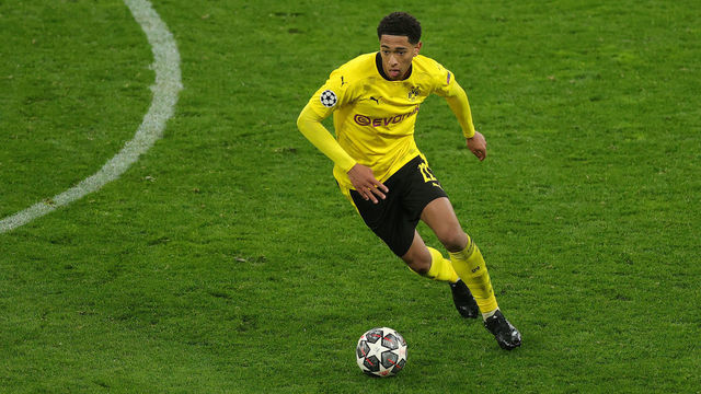 DORTMUND, GERMANY - APRIL 14: Jude Bellingham of Borussia Dortmund on the ball during the UEFA Champions League Quarter Final Second Leg match between Borussia Dortmund and Manchester City at Signal Iduna Park on April 14, 2021 in Dortmund, Germany. Sporting stadiums around Germany remain under strict restrictions due to the Coronavirus Pandemic as Government social distancing laws prohibit fans inside venues resulting in games being played behind closed doors.