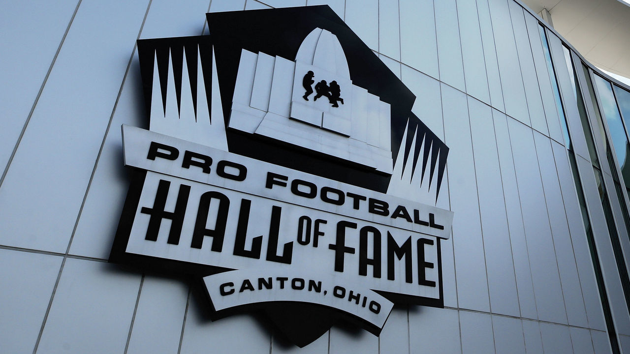 CANTON, OH - AUGUST 03: General exterior view of the Pro Football Hall of Fame prior to the NFL Hall of Fame preseason game between the Cardinals and Dallas Cowboys at Tom Benson Hall of Fame Stadium on August 3, 2017 in Canton, Ohio. Dallas won 20-18. *** Local Caption ***