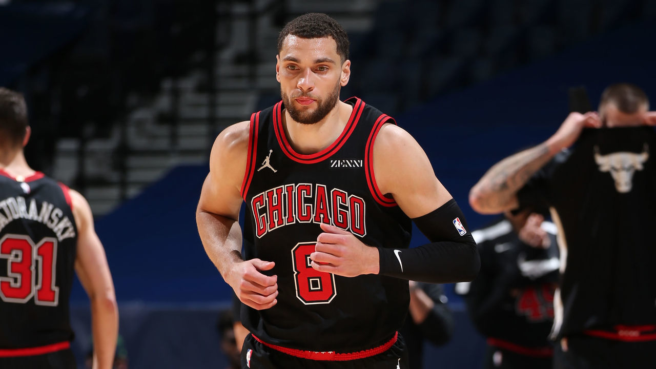 MINNEAPOLIS, MN - APRIL 11: Zach LaVine #8 of the Chicago Bulls looks on during the game against the Minnesota Timberwolves on April 11, 2021 at Target Center in Minneapolis, Minnesota. Mandatory Copyright Notice: Copyright 2021 NBAE