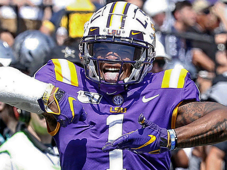 First WR drafted odds Can an underdog make it 6 straight wins