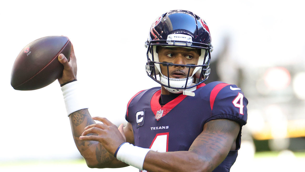 HOUSTON, TEXAS - JANUARY 03: Deshaun Watson #4 of the Houston Texans in action against the Tennessee Titans during a game at NRG Stadium on January 03, 2021 in Houston, Texas.