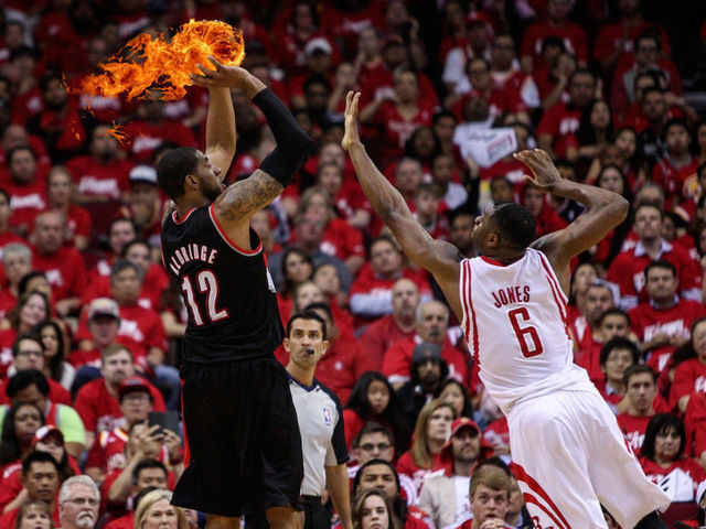 How LaMarcus Aldridge is destroying the Rockets