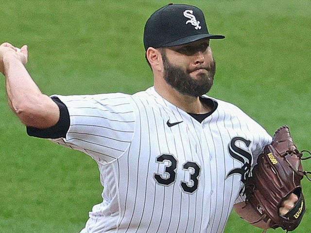 White Sox starting pitcher Lance Lynn delivers against the Royals