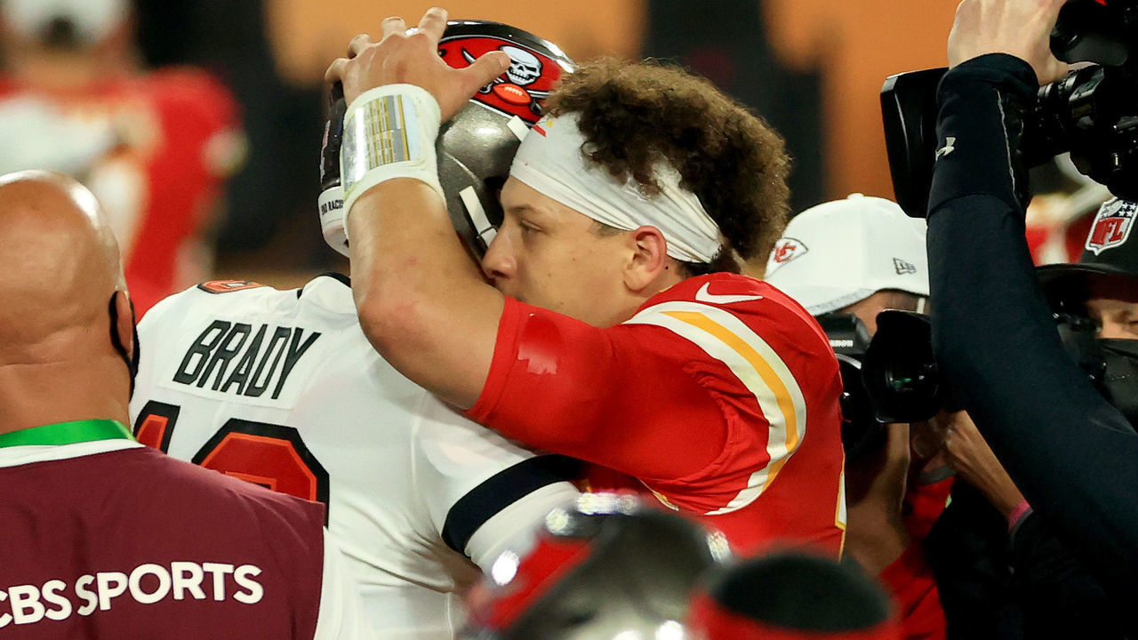 TAMPA, FLORIDA - FEBRUARY 07: Tom Brady #12 of the Tampa Bay Buccaneers and Patrick Mahomes #15 of the Kansas City Chiefs speak after Super Bowl LV at Raymond James Stadium on February 07, 2021 in Tampa, Florida. The Buccaneers defeated the Chiefs 31-9.