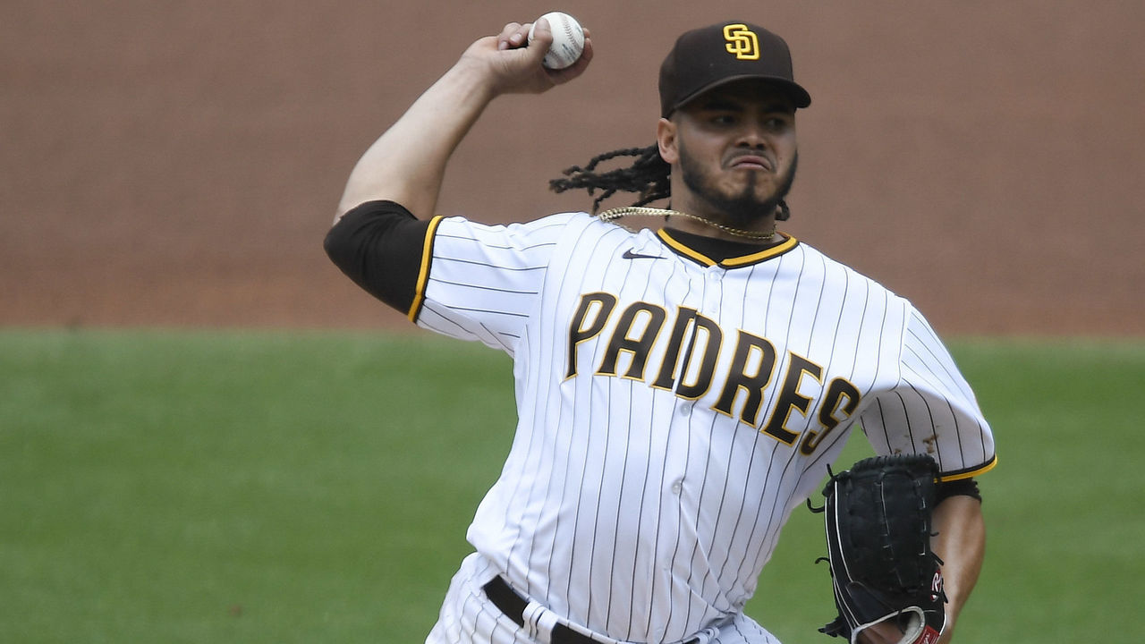 SAN DIEGO, CA - APRIL 21: Dinelson Lamet #29 of the San Diego Padres pitches during the second inning of a baseball game against the Milwaukee Brewers at Petco Park on April 21, 2021 in San Diego, California.